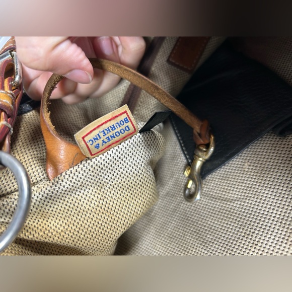 Vintage Dooney & Bourke Black Pebbled All Weather Leather Hobo Shoulder Handbag - Picture 12 of 14